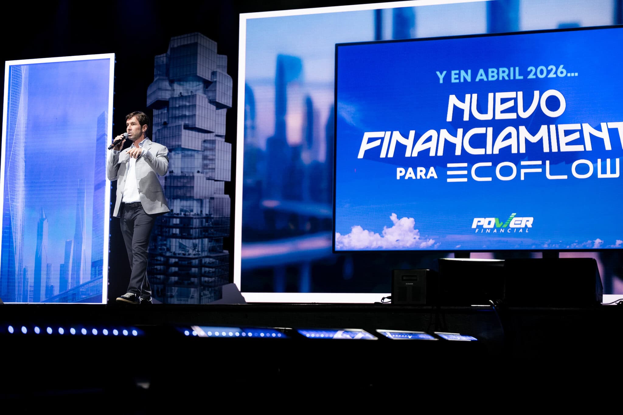 EcoFlow financing announcement displayed on stage